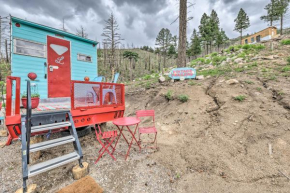 Vintage Trailer Escape Near Hiking and Skiing!